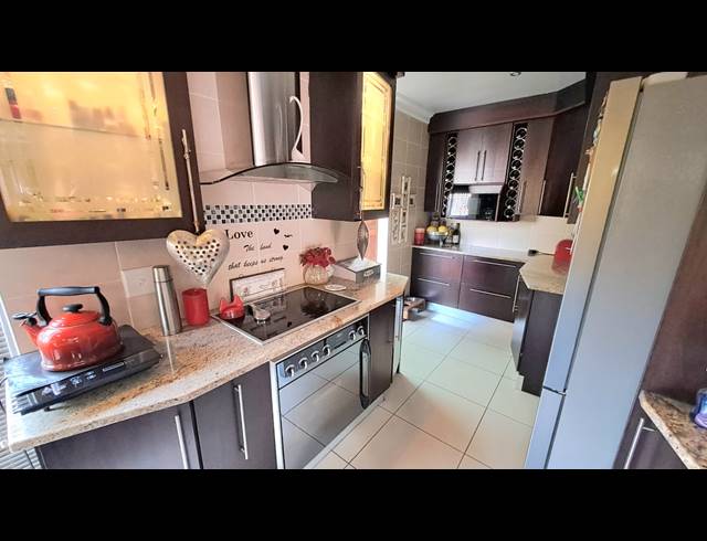 3 BEDROOM HOUSE FOR SALE IN FALCON RIDGE
